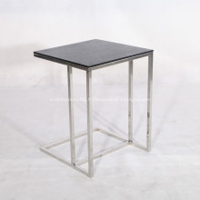 La table d&#39;appoint simple café Leger